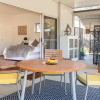 Отель Gartelmann Studio @ Gartelmanns Wines walk to The Deck Cafe + Wine tasting, фото 5