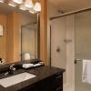 Отель Executive - The Inn at Whistler Village, фото 17