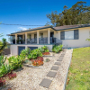 Отель Kallaroo, 3 Kallaroo Street- great house with views, pool, WIFI and aircon, фото 1