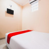 Отель RedDoorz Plus @ Pogung Raya, фото 16