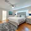 Отель Relax Central in Houston, 10 Mins to Galleria, Work-cation, 4 Bdrms, 3 Baths, фото 17