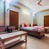 Отель Oyo 18670 Sanctum Guest House, фото 16