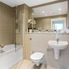 Отель Stylish 2 Bed/2 Bath, Parking - Bracknell Centre, фото 10