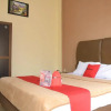 Отель RedDoorz near RS USU Medan 3, фото 20
