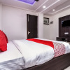 Отель OYO 24236 Q Hotel, фото 4