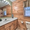 Отель Cabin w/ Fire Pit: 5 Mi to Cataloochee Skiing, фото 10