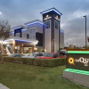 Отель La Quinta Inn & Suites by Wyndham Dallas Love Field, фото 14