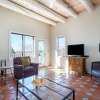Отель Casa Viva, 2 Bedrooms, Walk to Plaza, Fireplace, Pet Friendly, Sleeps 5, фото 13