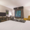 Отель La Quinta Inn & Suites by Wyndham Atlanta Midtown - Buckhead, фото 5