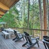Отель Pine Mountain Cabin w/ Hot Tub, 2 Mins to Marina!, фото 8