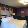 Отель 7 Springs Inn & Suites, фото 14