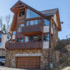 Отель Slopeside Chalet 4 Bedroom Home by RedAwning, фото 1