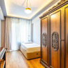 Отель Classic Flat w Balcony 7 min to Capitol Mall, фото 2