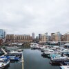 Отель Three Bedroom Limehouse в Лондоне