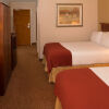 Отель Holiday Inn Express & Suites Greensboro-(I-40 Wendover), an IHG Hotel, фото 3