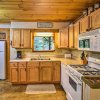 Отель Robbinsville Cabin w/ Deck: 3 Mi to Fontana Lake!, фото 2