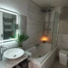 Отель Sunrise View 2 Bed Apartment Sleeps 4 Spa Bath, фото 7