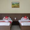 Отель OYO 3115 Branti Raya Guest House Syariah, фото 5