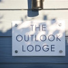 Отель Outlook Lodge, фото 1