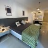 Отель Urban Luxury- Studio Living in San Telmo Num4650, фото 9