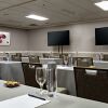 Отель DoubleTree by Hilton Fairfield Hotel & Suites, фото 29