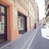 Отель Montserrat Apartment в Барселоне