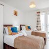 Отель Impeccable 2-bed Apartment in Romford Image Court в Лондоне