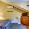 Отель Bartlett Townhome w/ Balcony: 1 Mi to Ski Resort!, фото 27