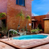 Отель Flamingo Suite 1BR 1BA Apt w Pool Parking, фото 1