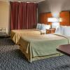 Отель Quality Inn and Suites Livonia, фото 22