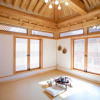 Отель Wiyeonjae Hanok Stay, фото 28