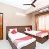 Отель OYO 17106 Hotel Royal, фото 6