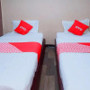 Отель OYO 91876 Hotel Putri Gading 2, фото 14