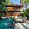 Отель Jungle Wooden Villa, 3 BR, Ubud With Staff, фото 1