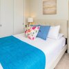 Отель 2 Bedroom on the 9th Floor with Diamond Head Views | 1 Block To Beach | Free Parking & Wifi, фото 26