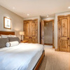 Отель K B M Resorts- Vin-17 Remodeled 4bd, Walk to Lifts, Chefs Kitchen, 3 Fireplaces, Wi-fi!, фото 5
