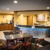 Отель Regency Inn and Suites, Anoka, фото 15