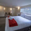 Отель Te Anau Lakefront B&B, фото 2