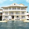 Отель Tropical Suites Hotel в Бокас-дель-Торо