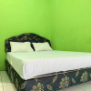 Отель OYO 93411 Syariah Hotel Tomborang, фото 15