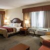 Отель Comfort Inn & Suites, фото 2