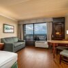 Отель La Quinta Inn & Suites by Wyndham Cocoa Beach Oceanfront, фото 32