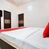 Отель OYO 31031 Ds Royal Guest House, фото 3