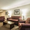 Отель Quality Inn Maple Ridge в Мапл-Ридже