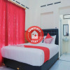 Отель OYO 1190 Griya Soeratin Residence Syariah, фото 11