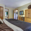 Отель Between Here and There 2 Bedroom Home with Hot Tub, фото 4