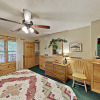 Отель The Bear Essentials Getaway W/ Hot Tub 3 Bedroom Cabin, фото 10