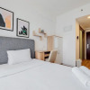 Отель Warm And Simply Studio Apartment At Sky House Bsd, фото 6