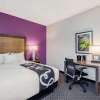 Отель La Quinta Inn & Suites by Wyndham Baltimore BWI Airport, фото 40