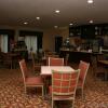 Отель Seasons Inn & Suites Highland, фото 12